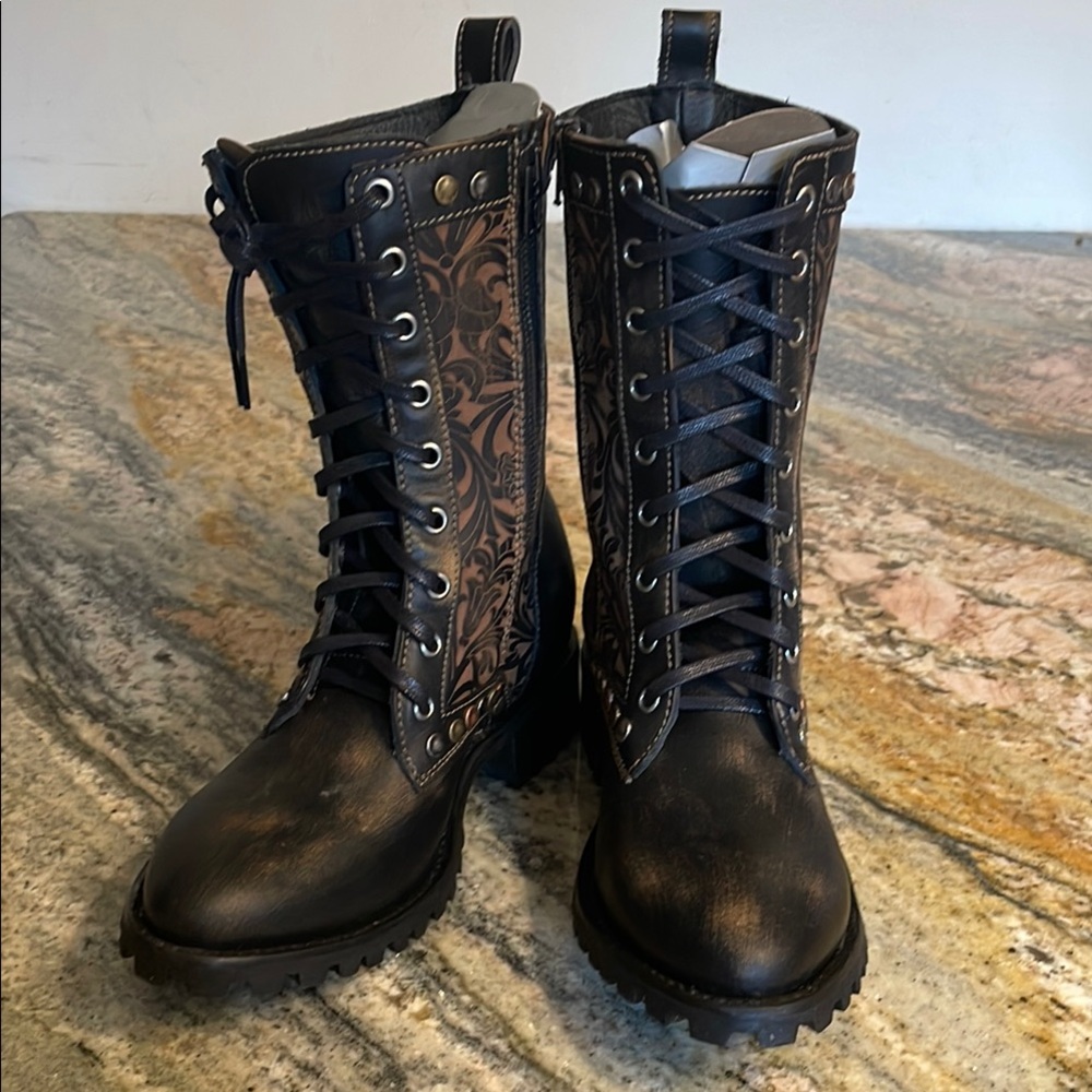 Old Gringo Roxton 9” Boots Lace Up with
Inside Zipper 8.5 NWB